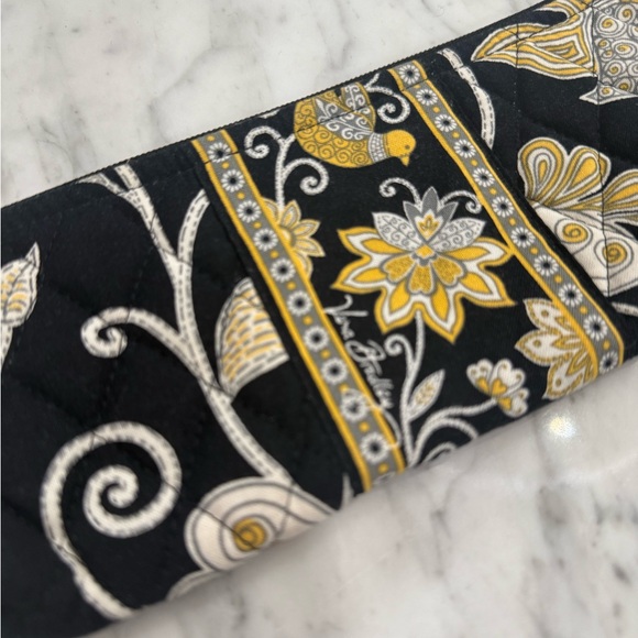 EXCELLENT Vera Bradley Floral Black and Gold Makeup Brush Bag - Picture 2 of 7